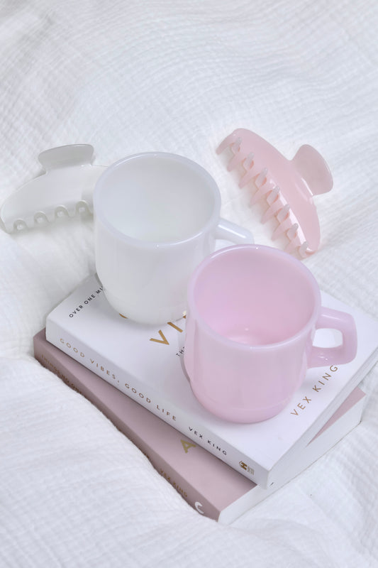 Milky glass coffee cup in jelly white and jelly pink